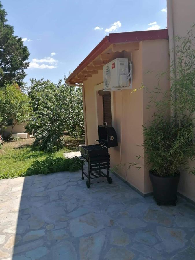 Tiny House By The Sea Villa เนอา สกีโอนี ภายนอก รูปภาพ